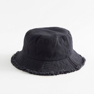 Forever 21 Bucket hat